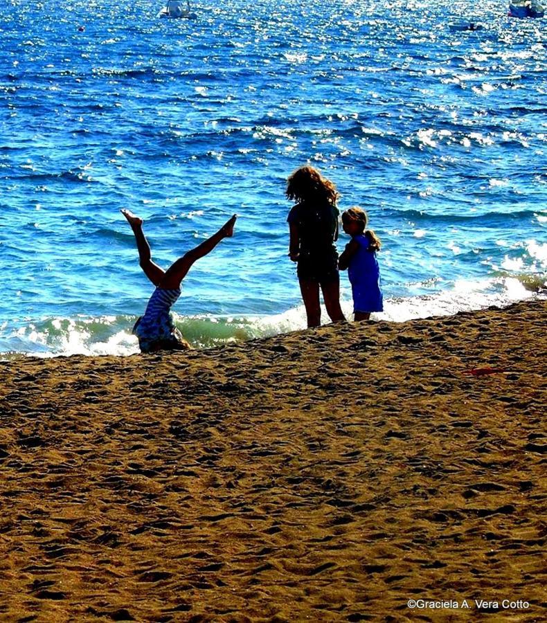 La Palmera. El Amanecer En El Parque Natural Agua Amarga  Exterior foto