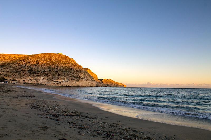 Hotel La Palmera. El Amanecer En El Parque Natural Agua Amarga  Exterior foto